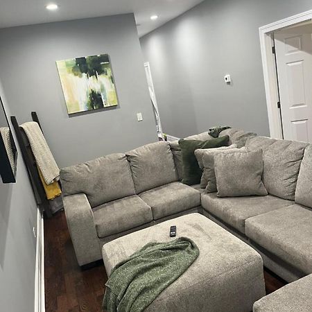 Upscale Apartment Westside Of Chicago Bagian luar foto