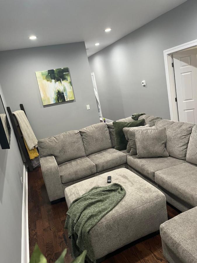 Upscale Apartment Westside Of Chicago Bagian luar foto